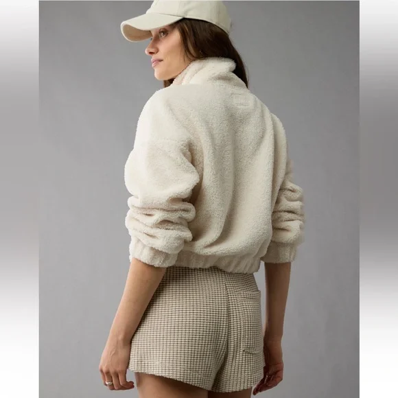 American Eagle Cropped Sherpa Quarter-Zip Sweatshirt - Picture 2 of 6